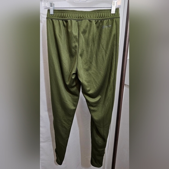 Adidas Originals Womens Size XS Olive AeroReady Pants with Matching Crop Top - Picture 8 of 11